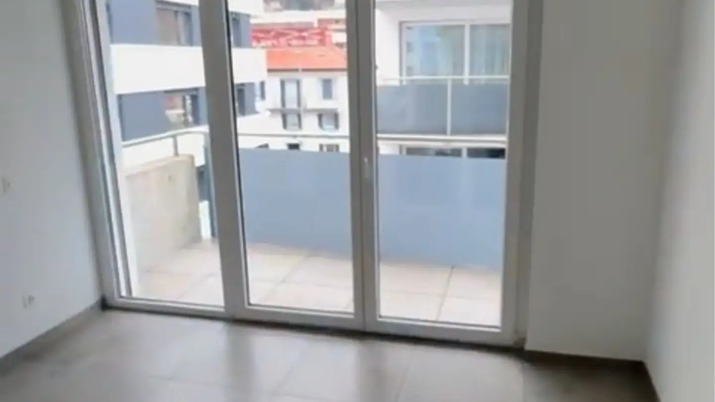 Apartment for rent - 6600 Muralto - Photo 4