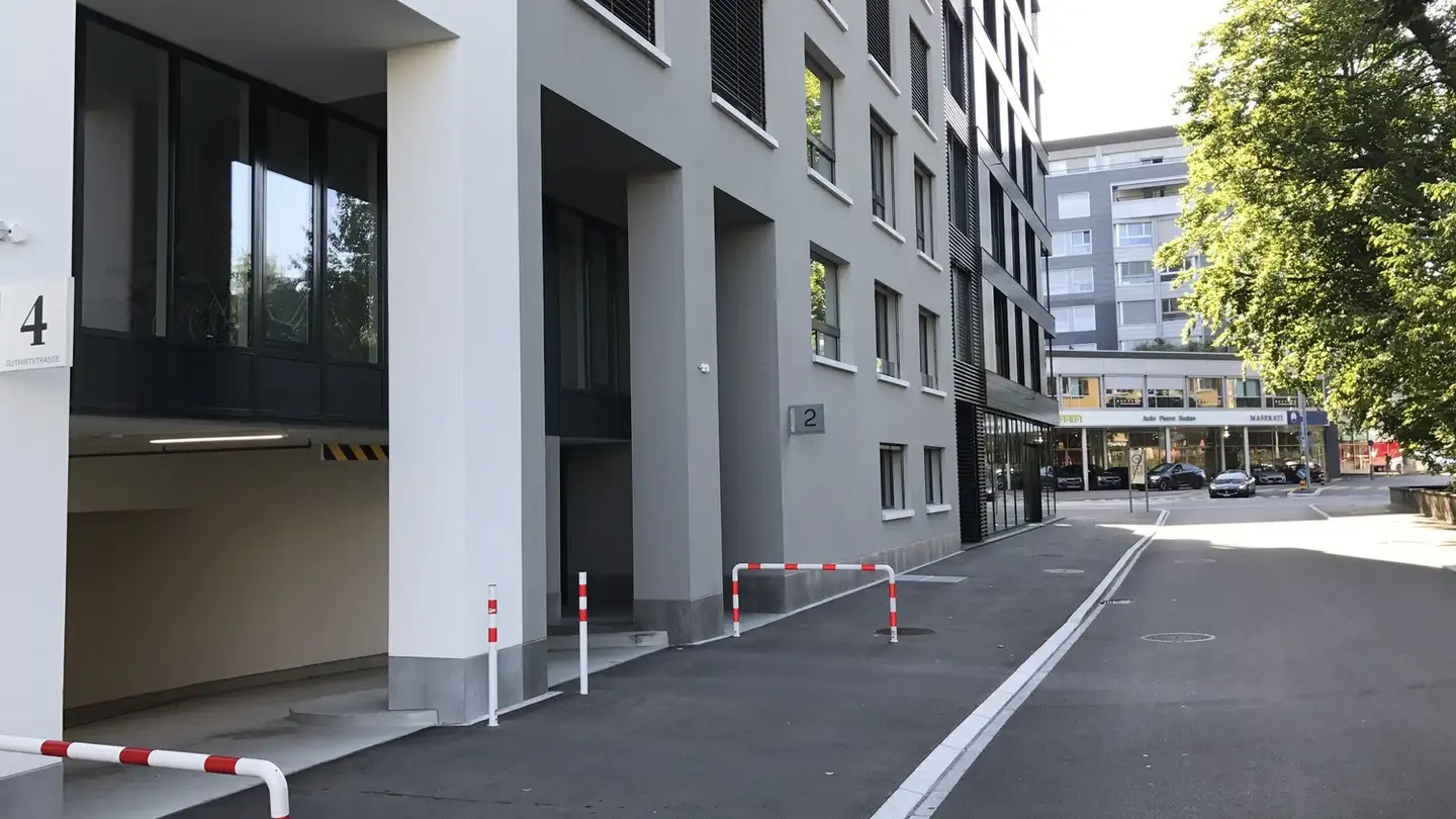 Outdoor parking space for rent - Lauriedstrasse 13, 6300 Zug - Photo 4