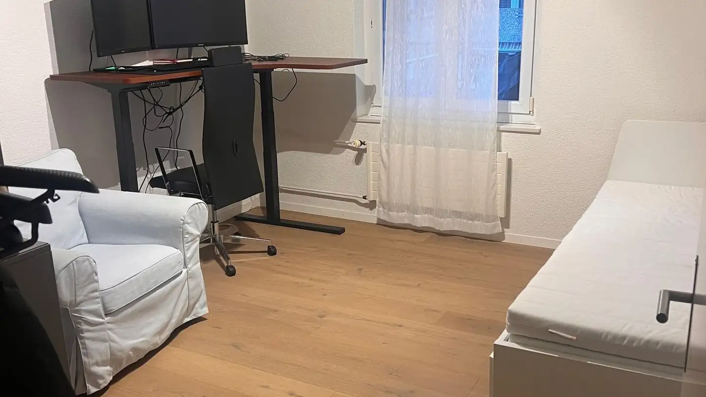 Chambre à louer - Hüöbli 40, 8808 Pfäffikon SZ
