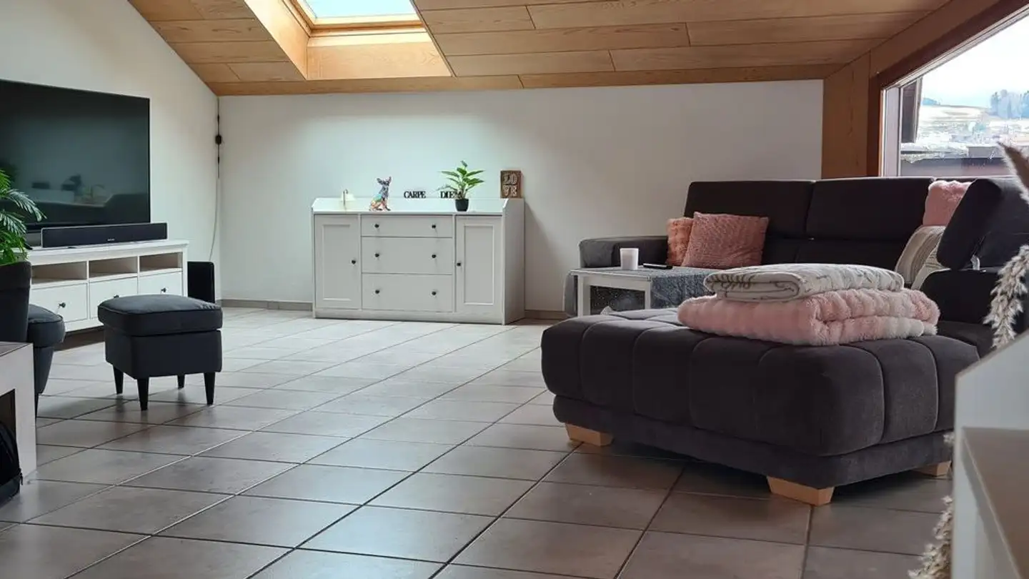 Attic flat for rent - Dürrmattweg 3, 5734 Reinach AG - Photo 2