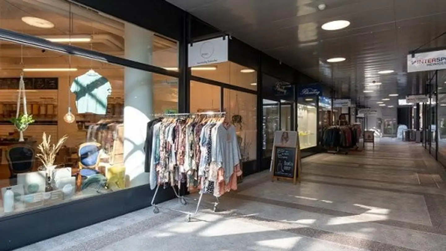 Geschäft mieten - Hirschenplatz 2, 3250 Lyss