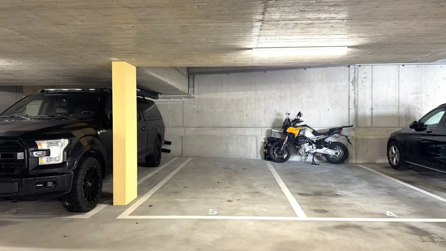 Parcheggio sotterraneo in affitto - Bachstrasse 6, 5453 Remetschwil