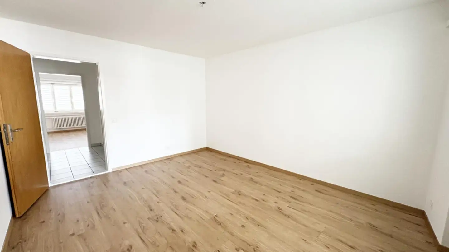 Appartement à louer - Gassa Sutò 6, 7013 Domat/Ems - Photo 3