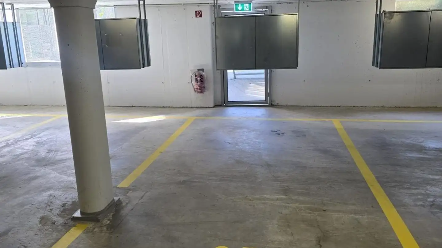Garage singolo in affitto - Hintermattweg 9, 5443 Niederrohrdorf