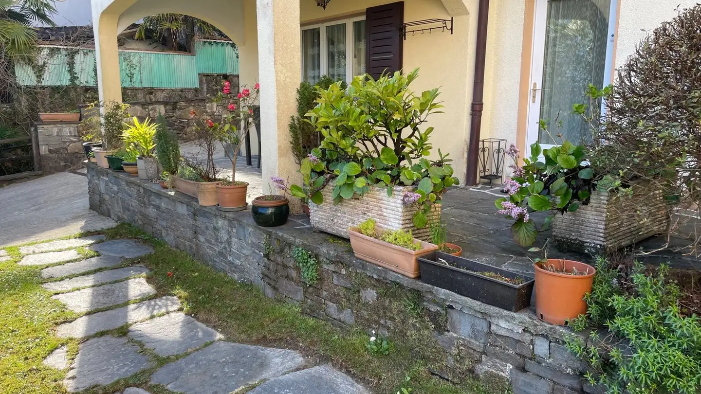 Wohnung mieten - Via Cantonale, 6574 Vira (Gambarogno)