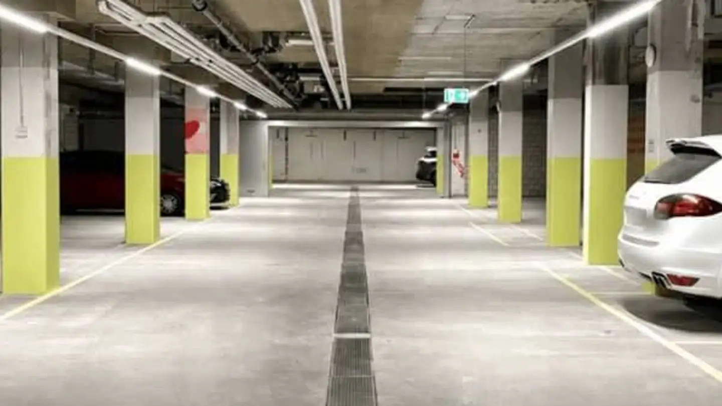 Place de parking extérieure à louer - 4058 Basel