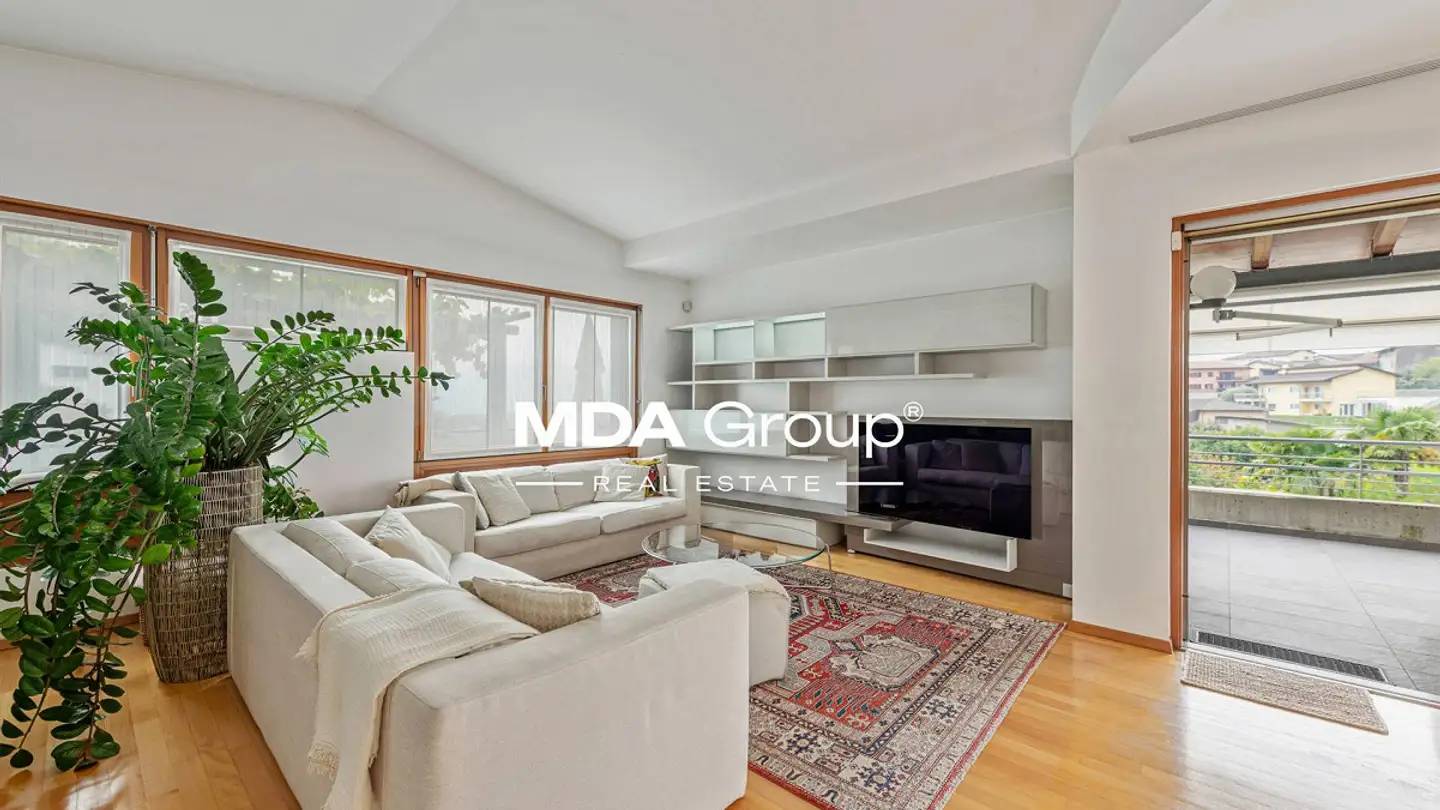 Villa in vendita - Via Dei Fiori, 6834 Morbio Inferiore - Photo 2