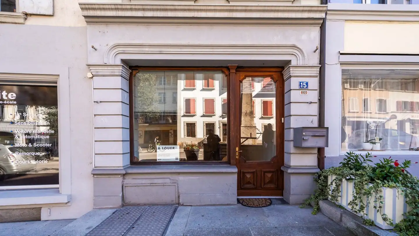 Mixed-use building for sale - Route D'avenches, 1580 Donatyre - Photo 2