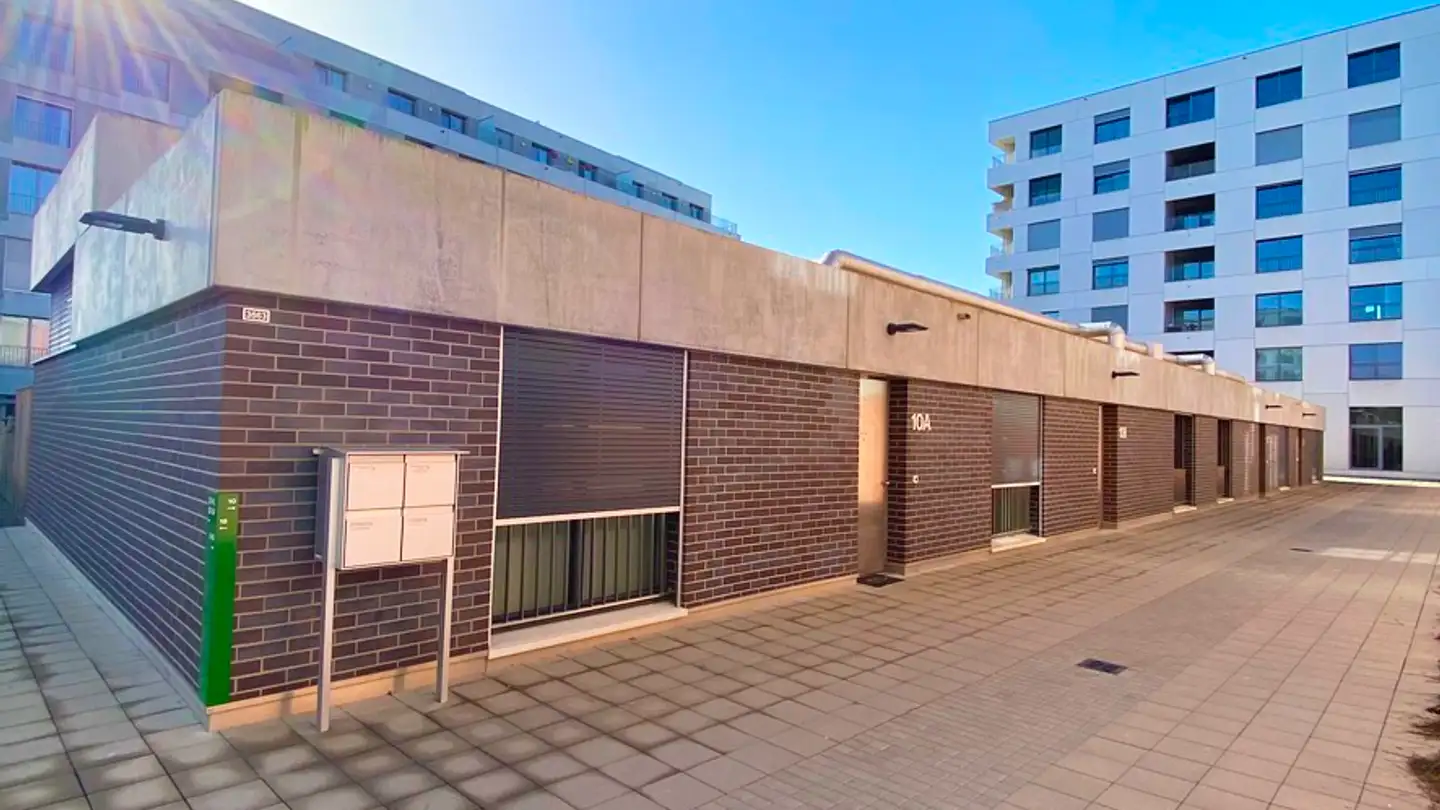 Place de parking couverte à louer - Chemin Des Saules 10a, 1260 Nyon