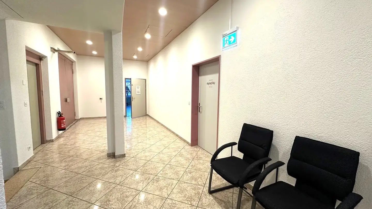 Spazio ufficio in affitto - Schwarzenburgstrasse 854, 3145 Niederscherli - Foto 2