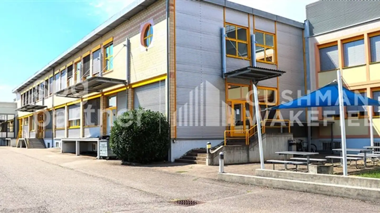 Commerciale in affitto - Rue Du Stand 63, 2800 Delémont