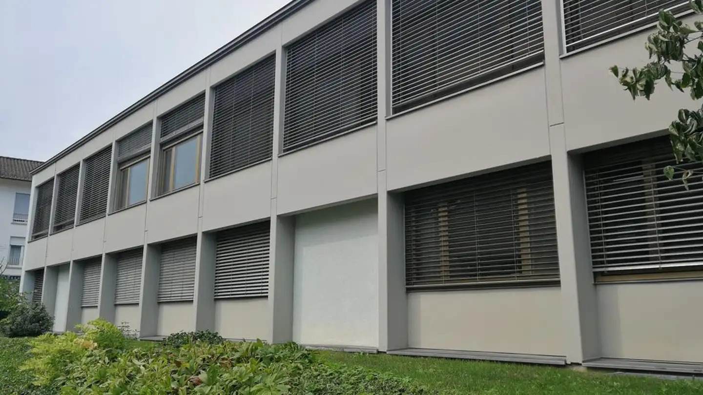 Place de parking souterraine à louer - Forsterstrasse 50, 8044 Zürich