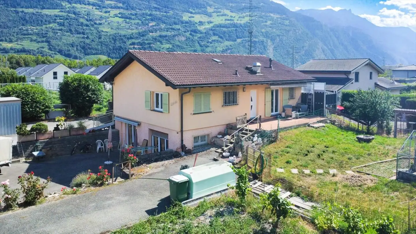 Villa in vendita - 1957 Ardon