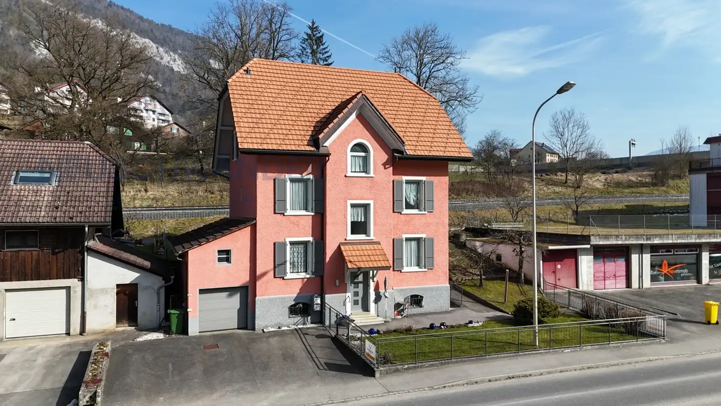 Mehrfamilienhaus kaufen - 2740 Moutier