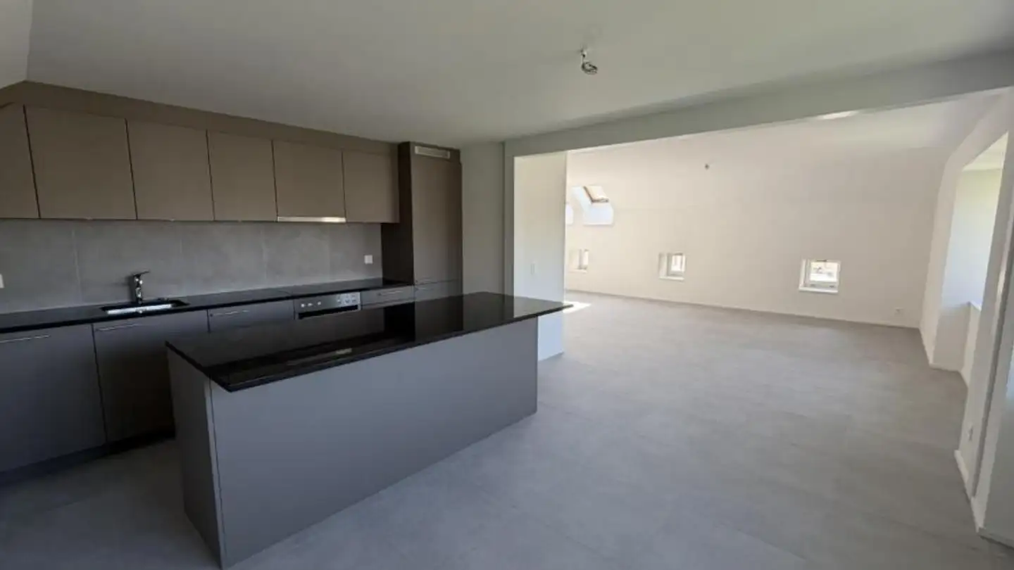 Apartment for rent - Rue Fritz-Marchand 12, 2615 Sonvilier - Photo 2
