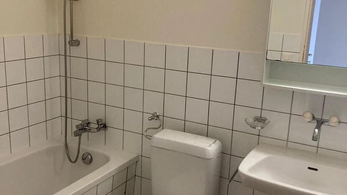 Apartment for rent - Chemin De La Récille, 2520 La Neuveville - Photo 4