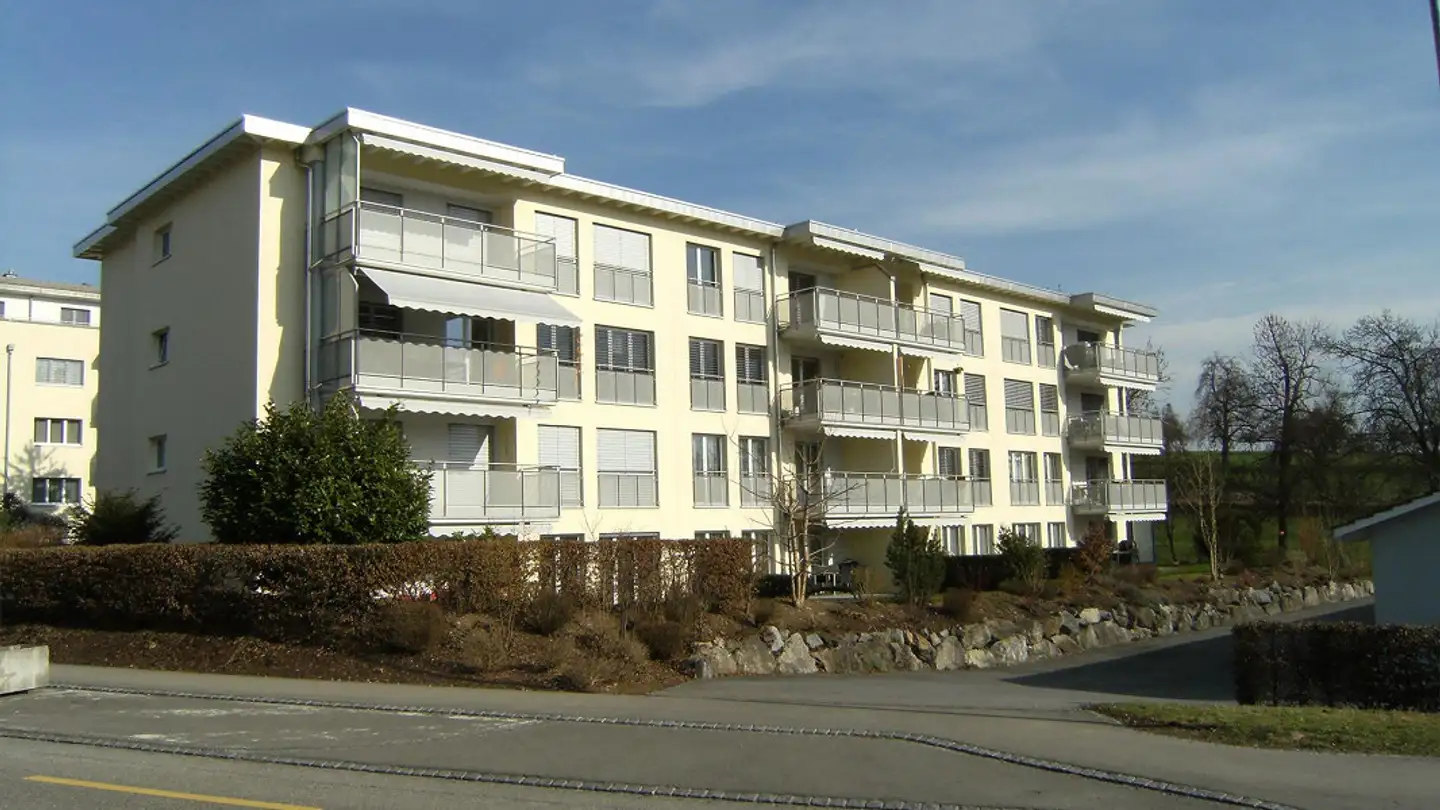 Workshop for rent - Amp-Strasse 11, 9552 Bronschhofen
