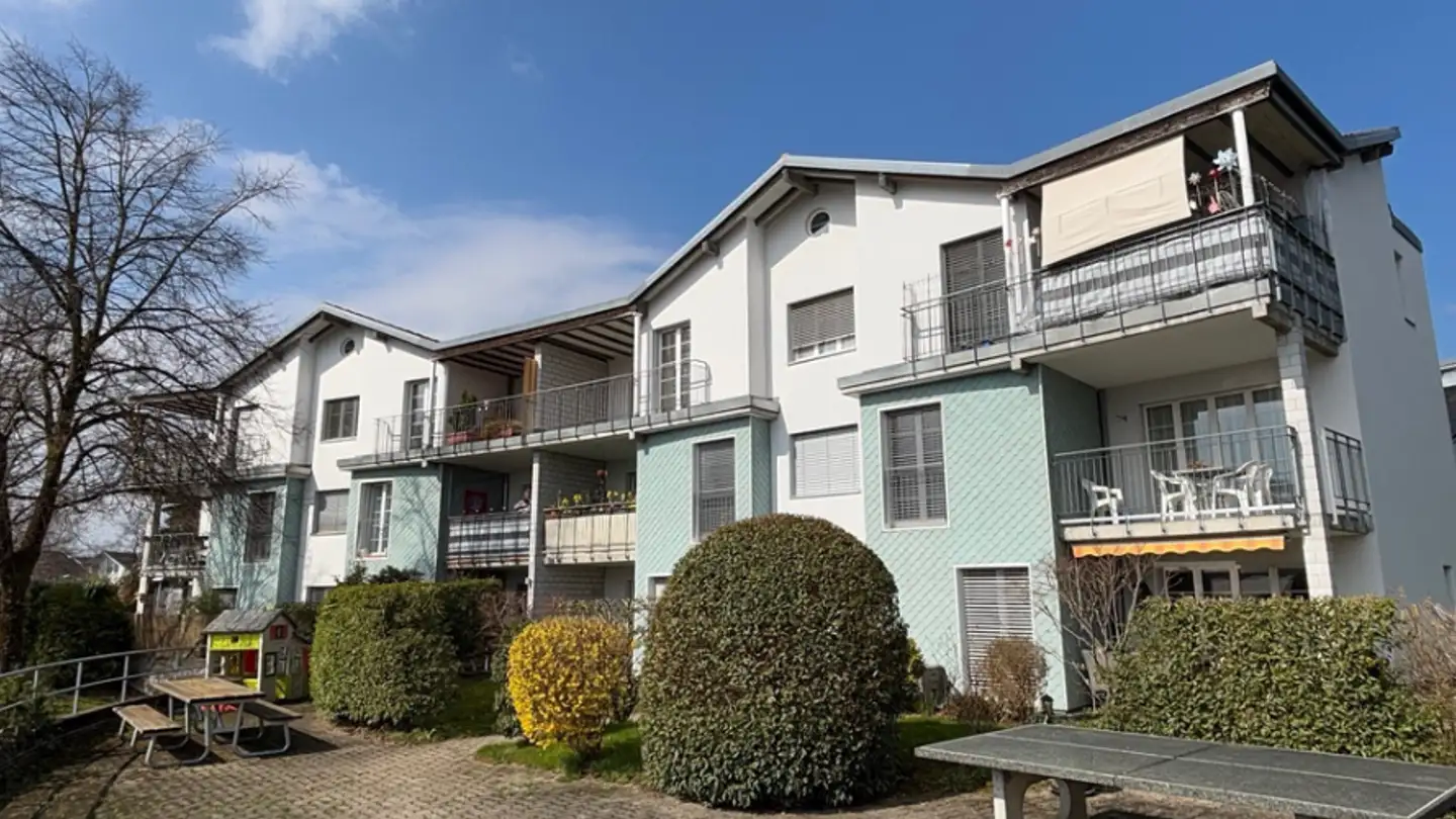 Underground parking space for rent - Hüeblistrasse 35, 8633 Wolfhausen