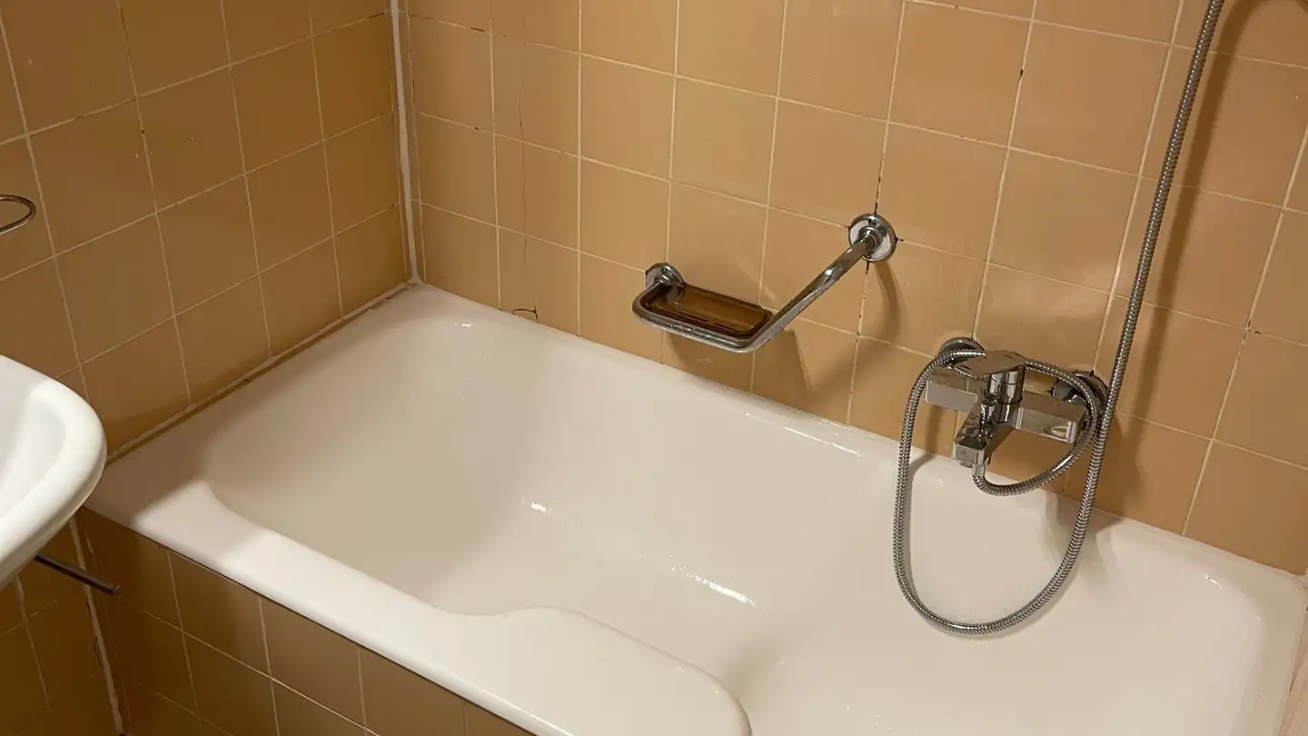 Studio à louer - Rue De La Charrière 24, 2300 La Chaux-de-Fonds - Photo 4