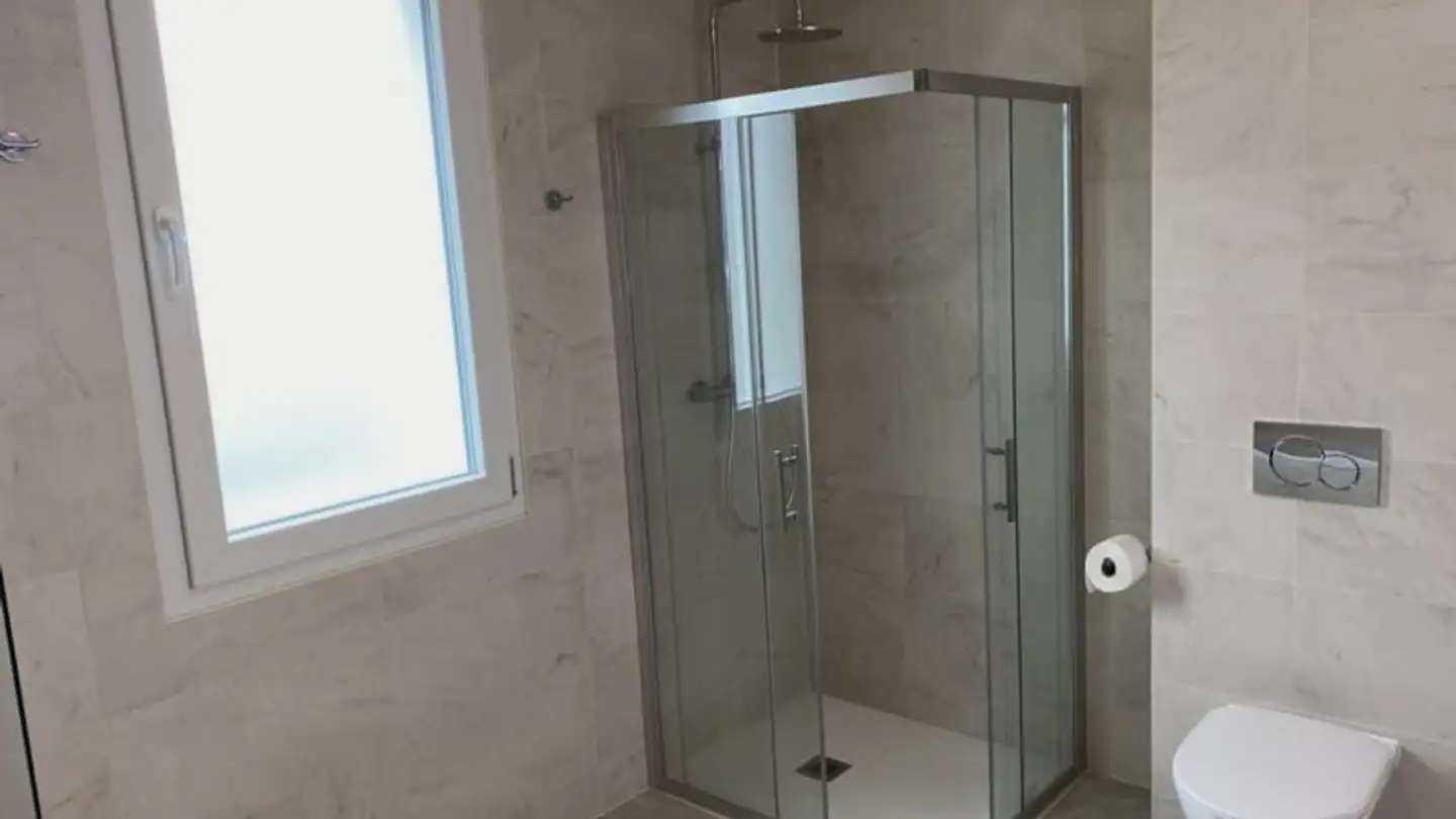 Single house for rent - Rue Des Perce-Neige 42, 1632 Riaz - Photo 2