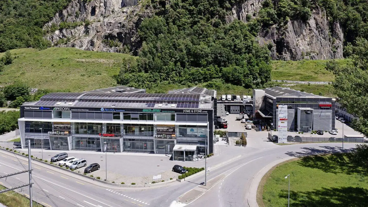 Spazio ufficio in affitto - Via Stazione 18a, 6532 Castione - Foto 4
