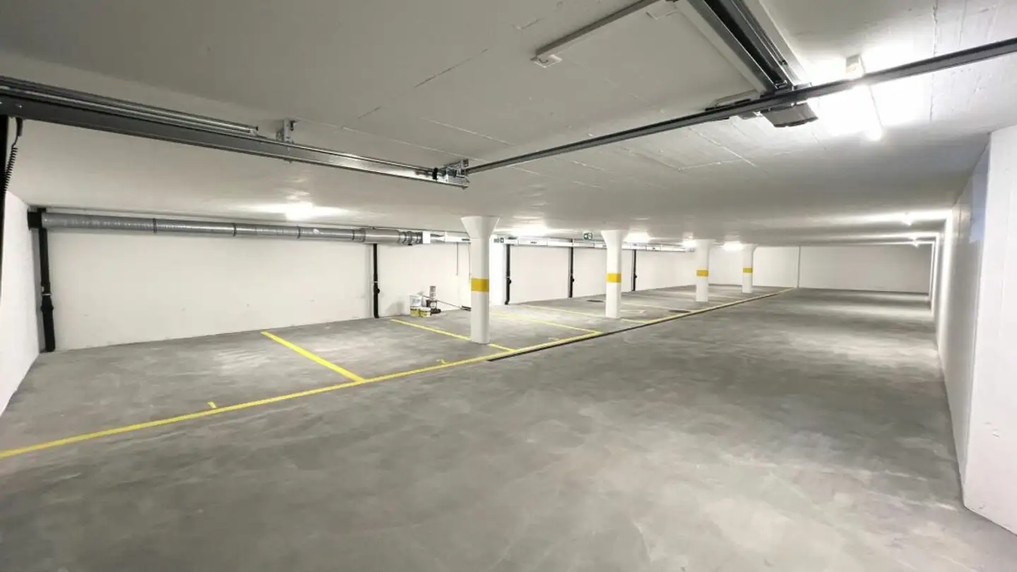 Place de parking extérieure à louer - Ringstrasse Nord 18, 5600 Lenzburg