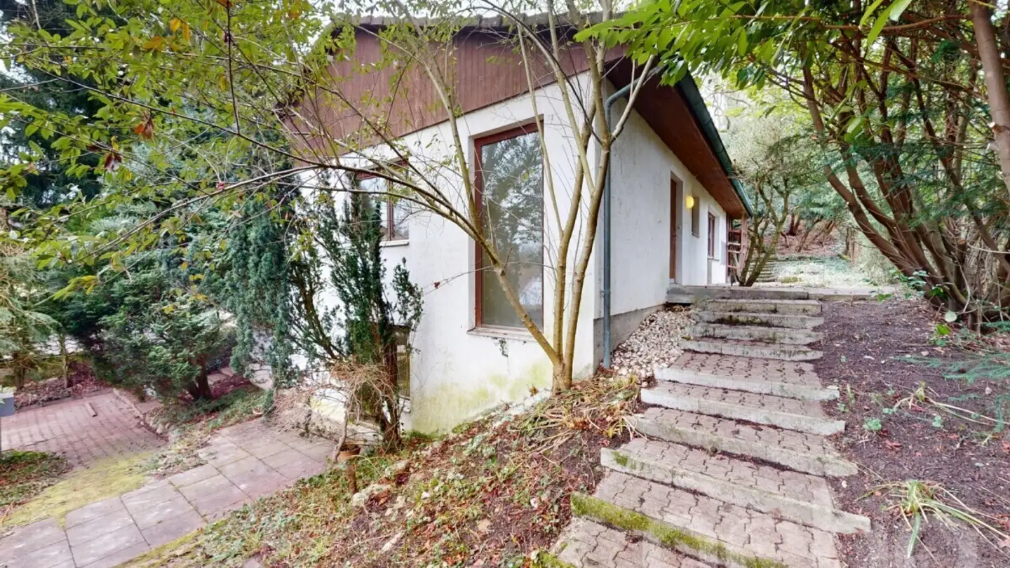 Single house for sale - 4242 Laufen