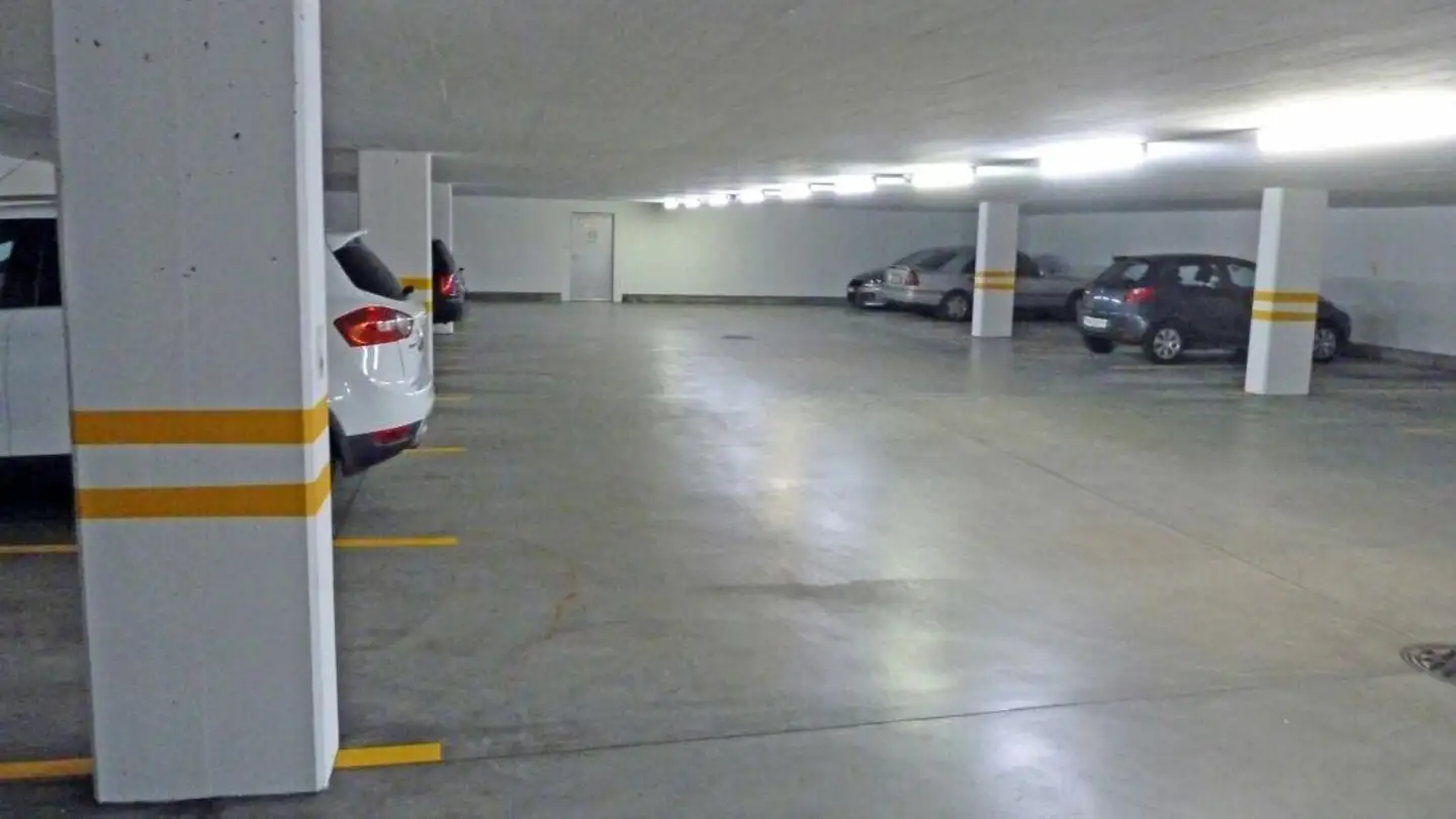 Parcheggio esterno in affitto - Zollweg 19, 5034 Suhr