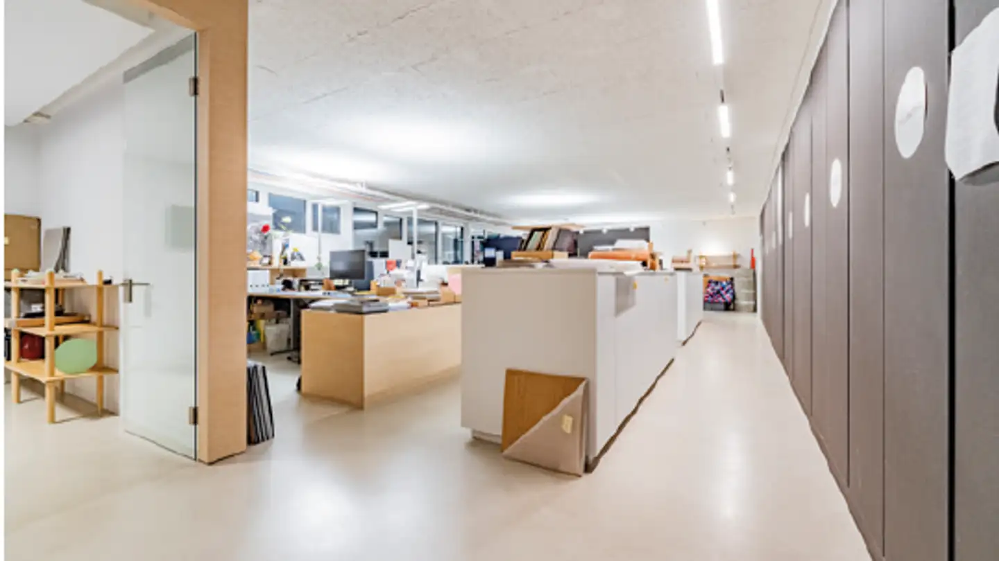 Commercial à louer - 3600 Thun