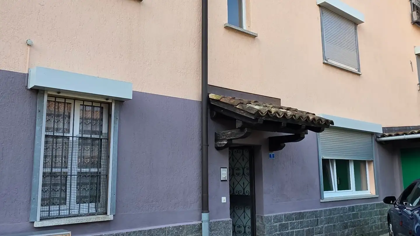 Appartement à louer - Via Ugo Cleis 1, 6853 Ligornetto