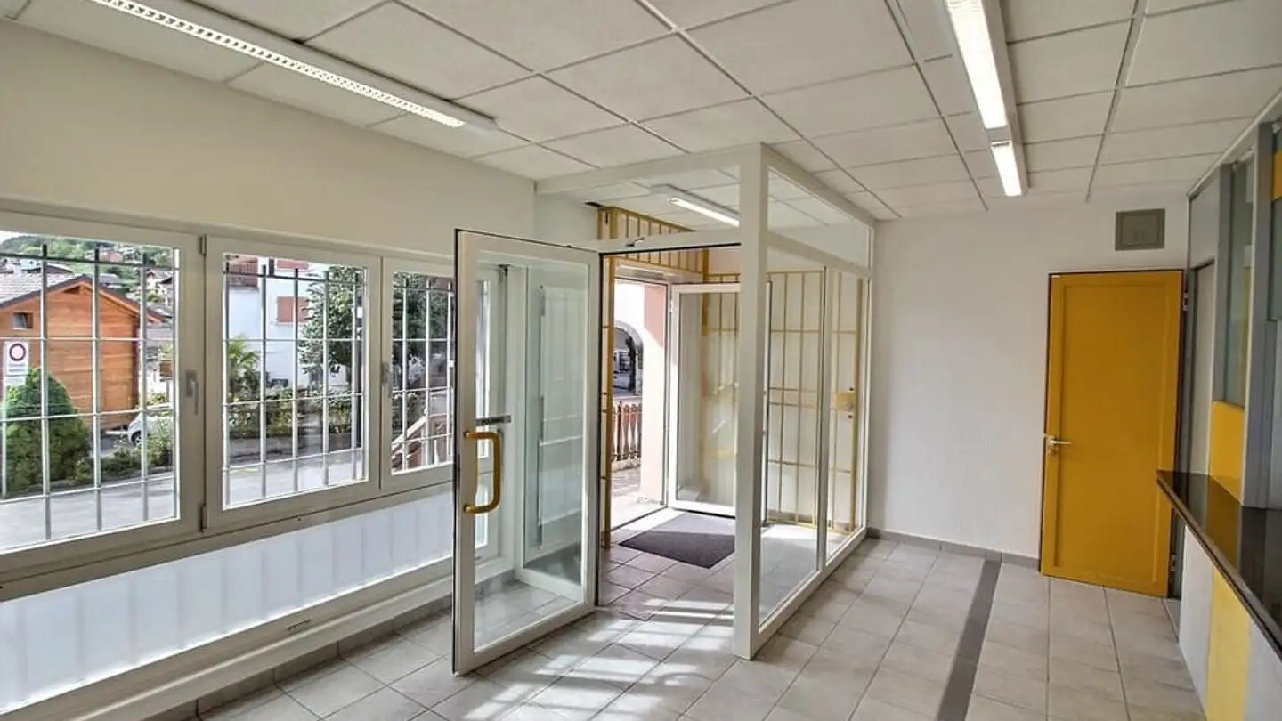 Commercial for rent - 3971 Chermignon - Photo 2