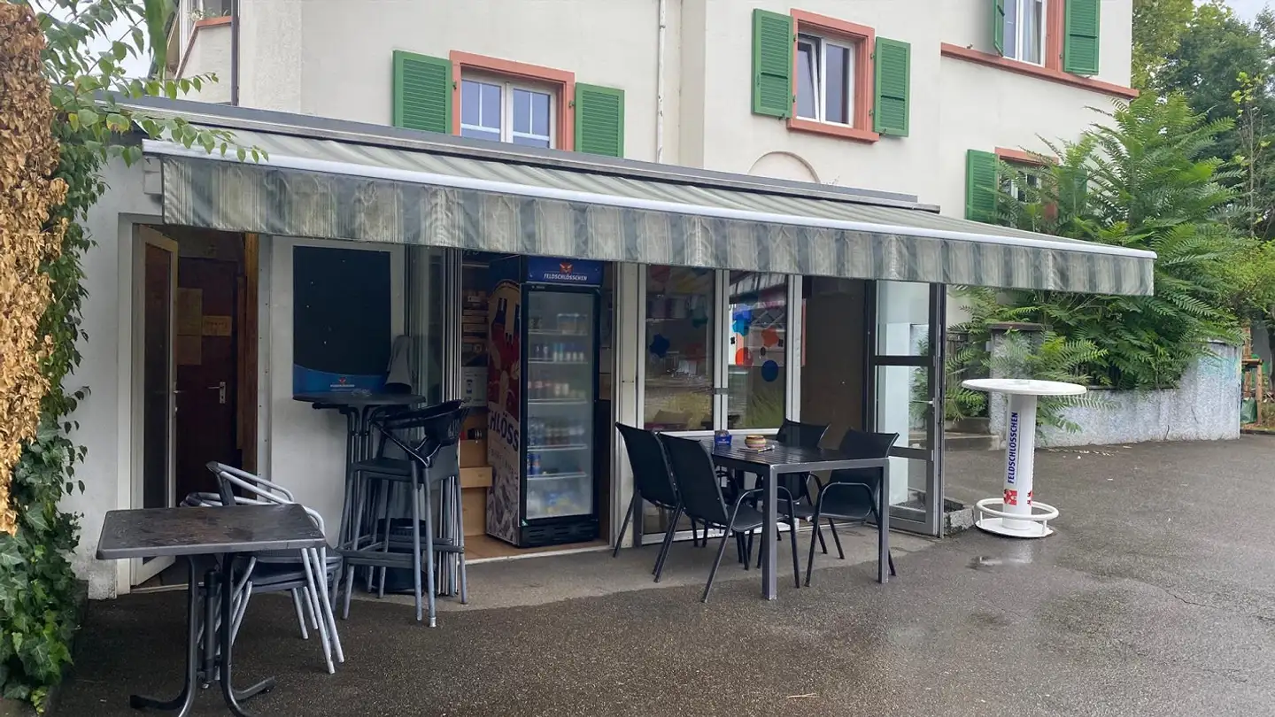 Commercial à louer - Schwarzwaldallee 85, 4058 Basel