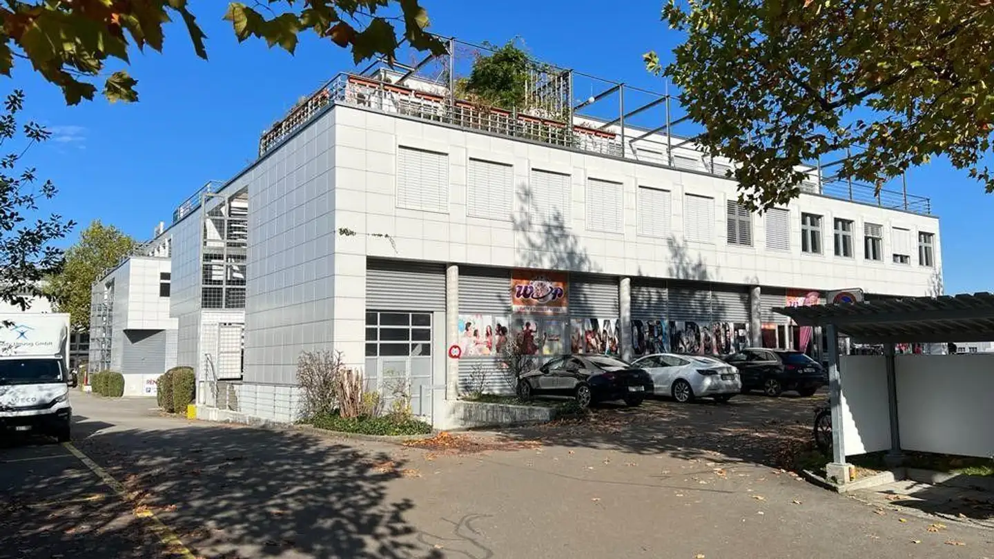 Commercial for sale - Pilatusstrasse 2, 6036 Dierikon - Photo 2