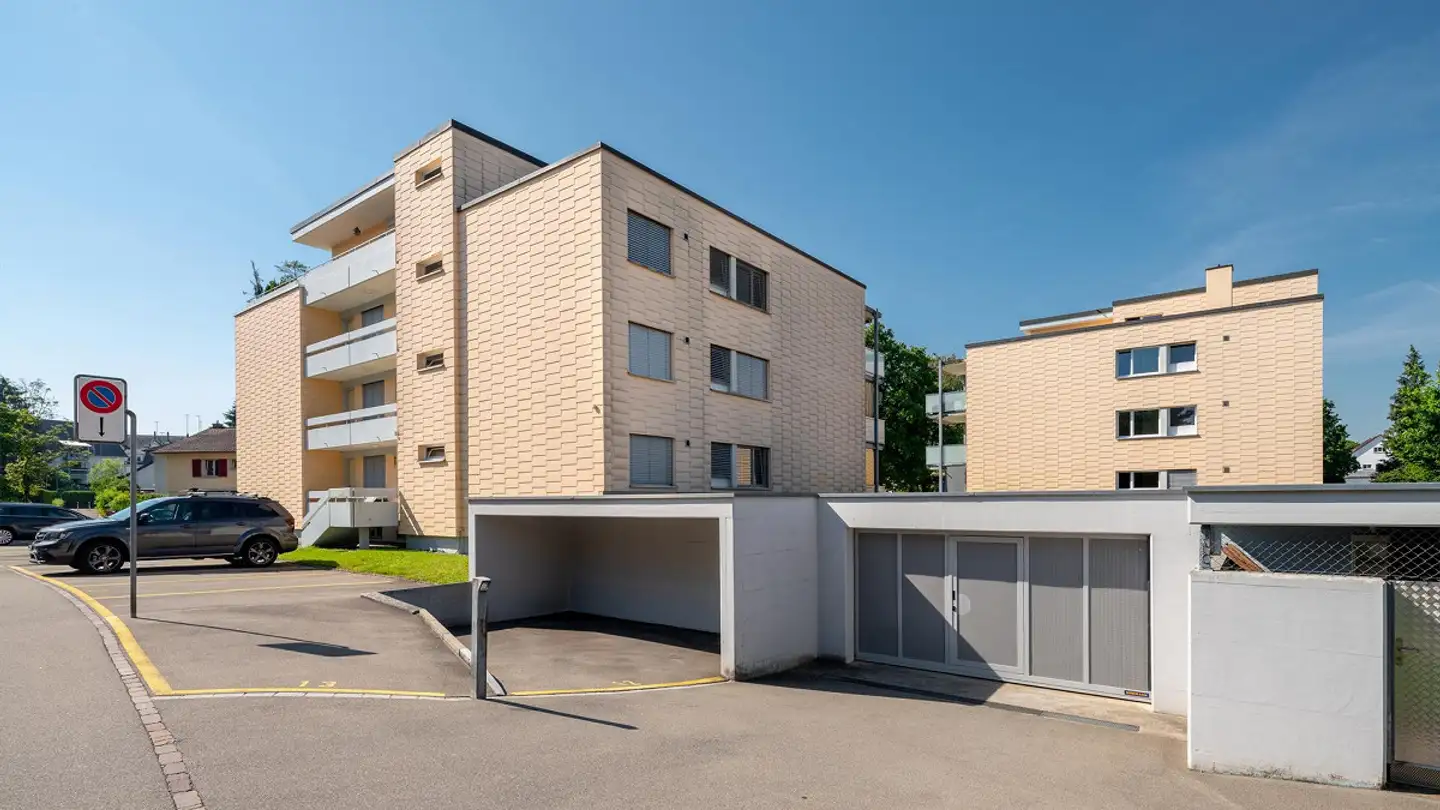 Outdoor parking space for rent - Langackerweg 24, 8155 Niederhasli - Photo 3