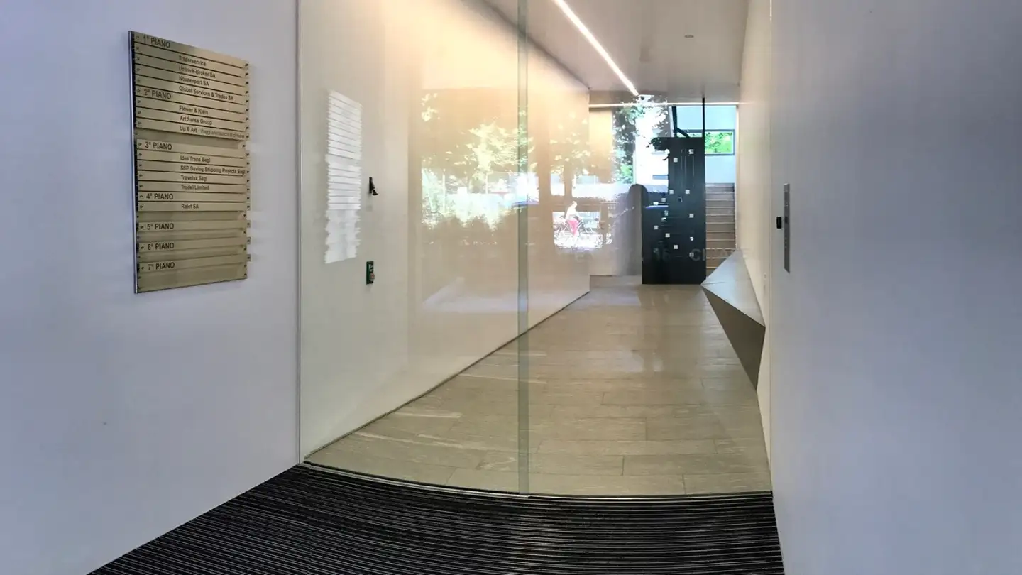 Spazio ufficio in affitto - 6830 Chiasso - Foto 2