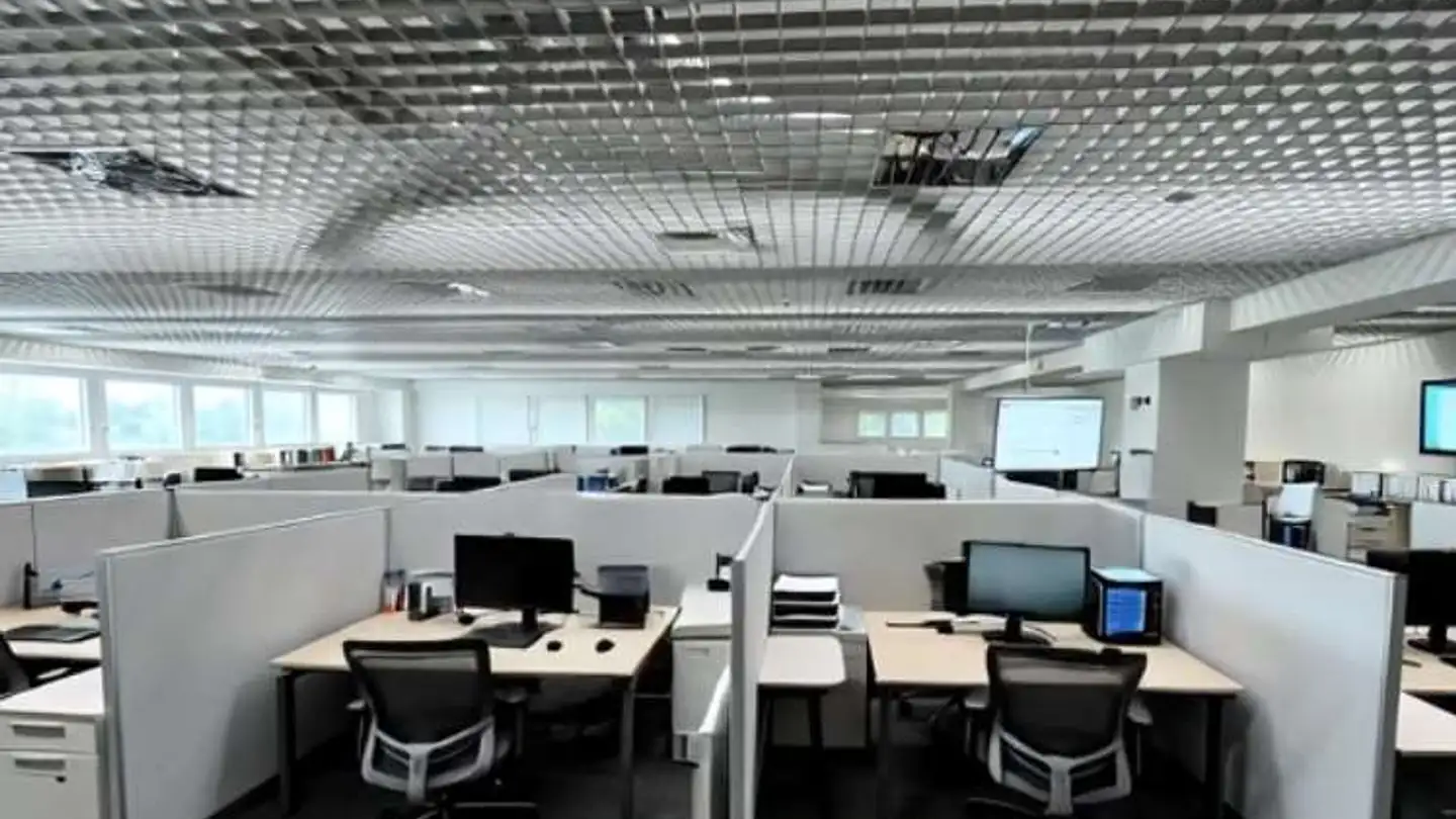 Office space for rent - Via Cantonale, 6928 Manno