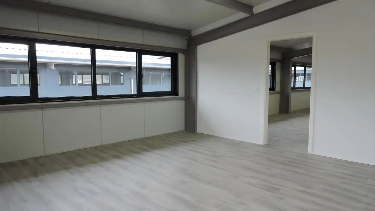 Office space for rent - 1897 Bouveret - Photo 2