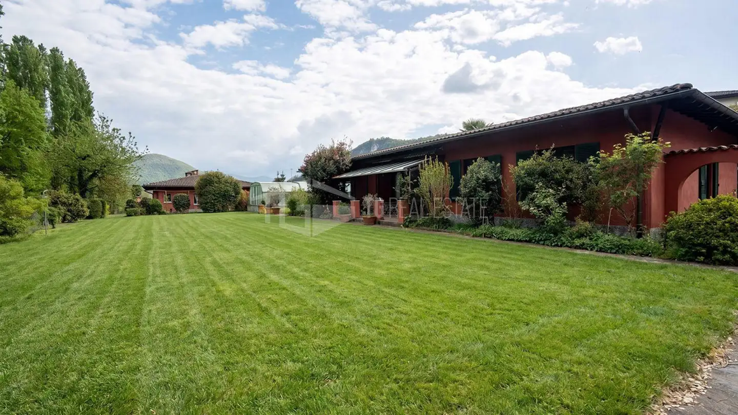 Einfamilienhaus mieten - Via Golf, 6987 Caslano
