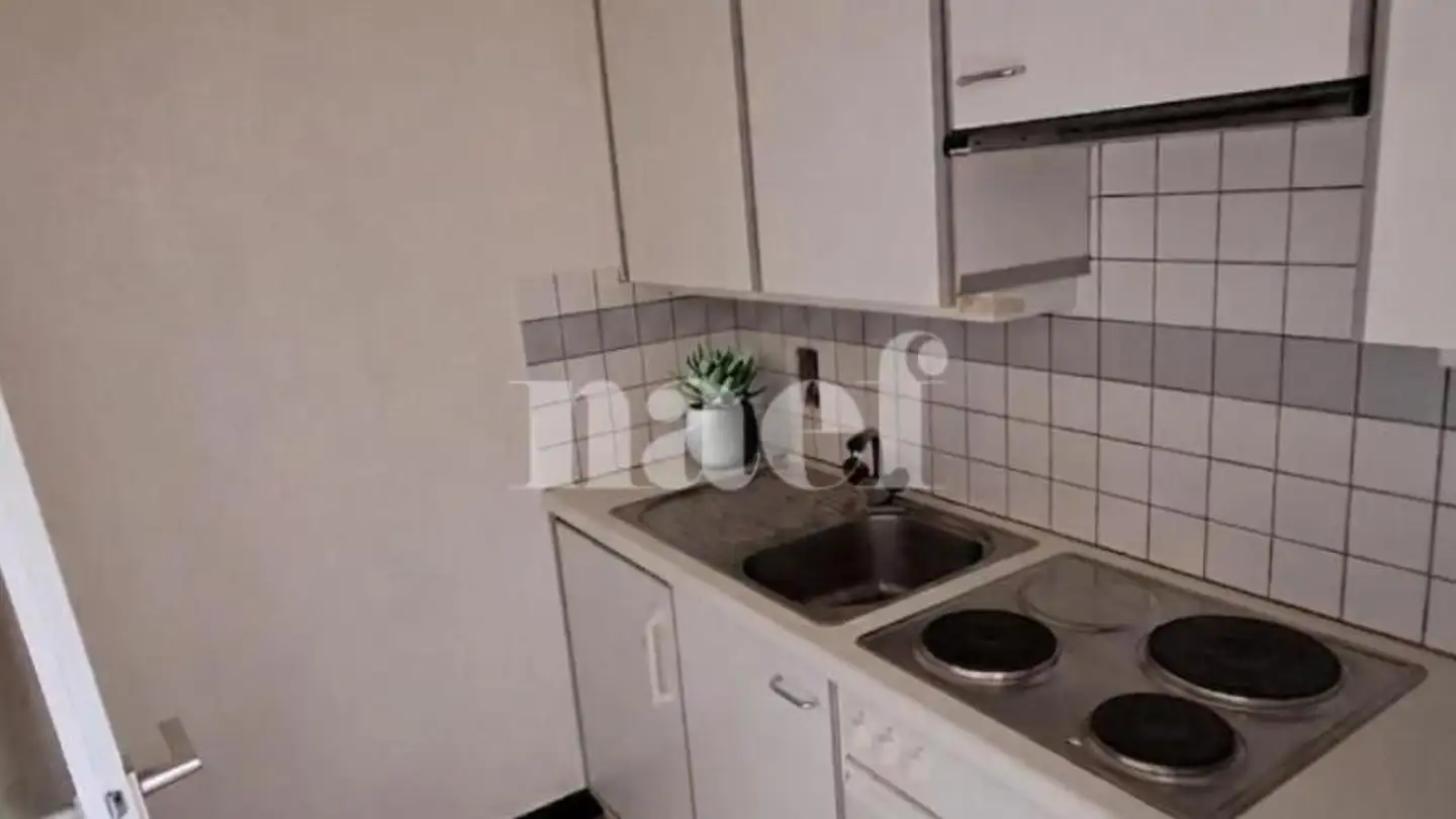 Studio for rent - Avenue Léopold-Robert 23, 2300 La Chaux-de-Fonds - Photo 3