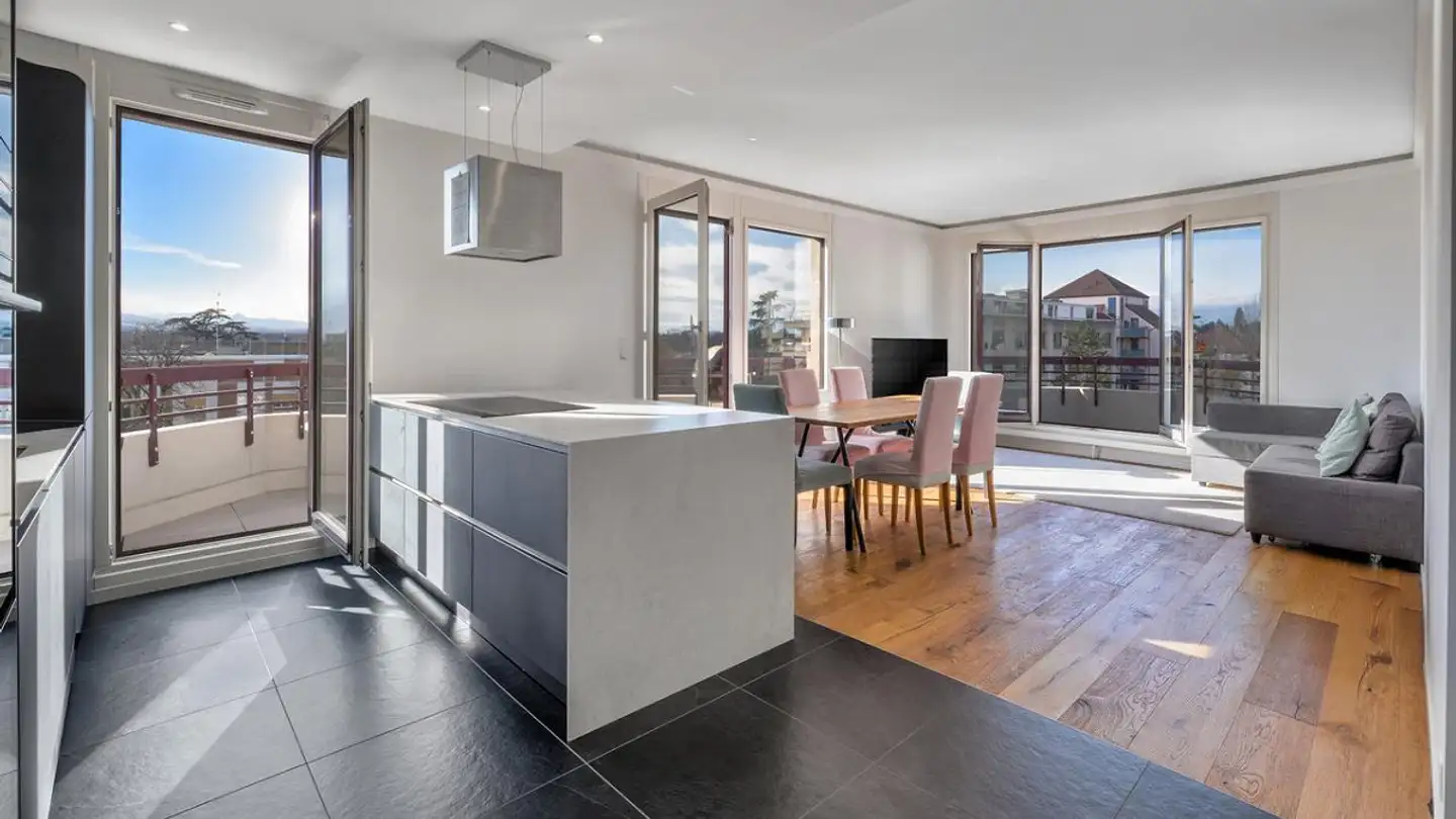 Apartment for sale - 1225 Chêne-Bourg - Photo 2