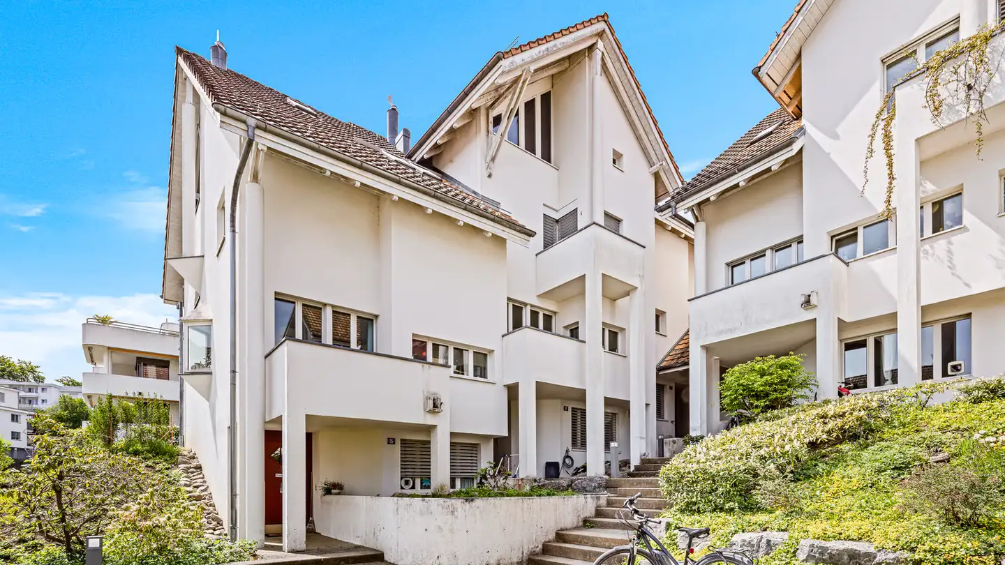 Row house for rent - Bernhofstrasse 19, 8134 Adliswil