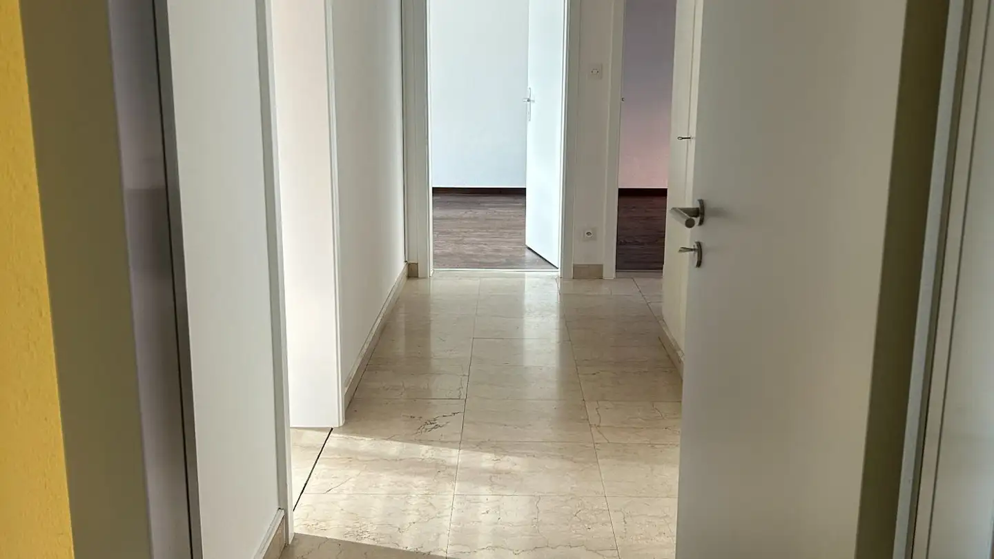 Wohnung mieten - Via Maggio, 6900 Lugano - Foto 3