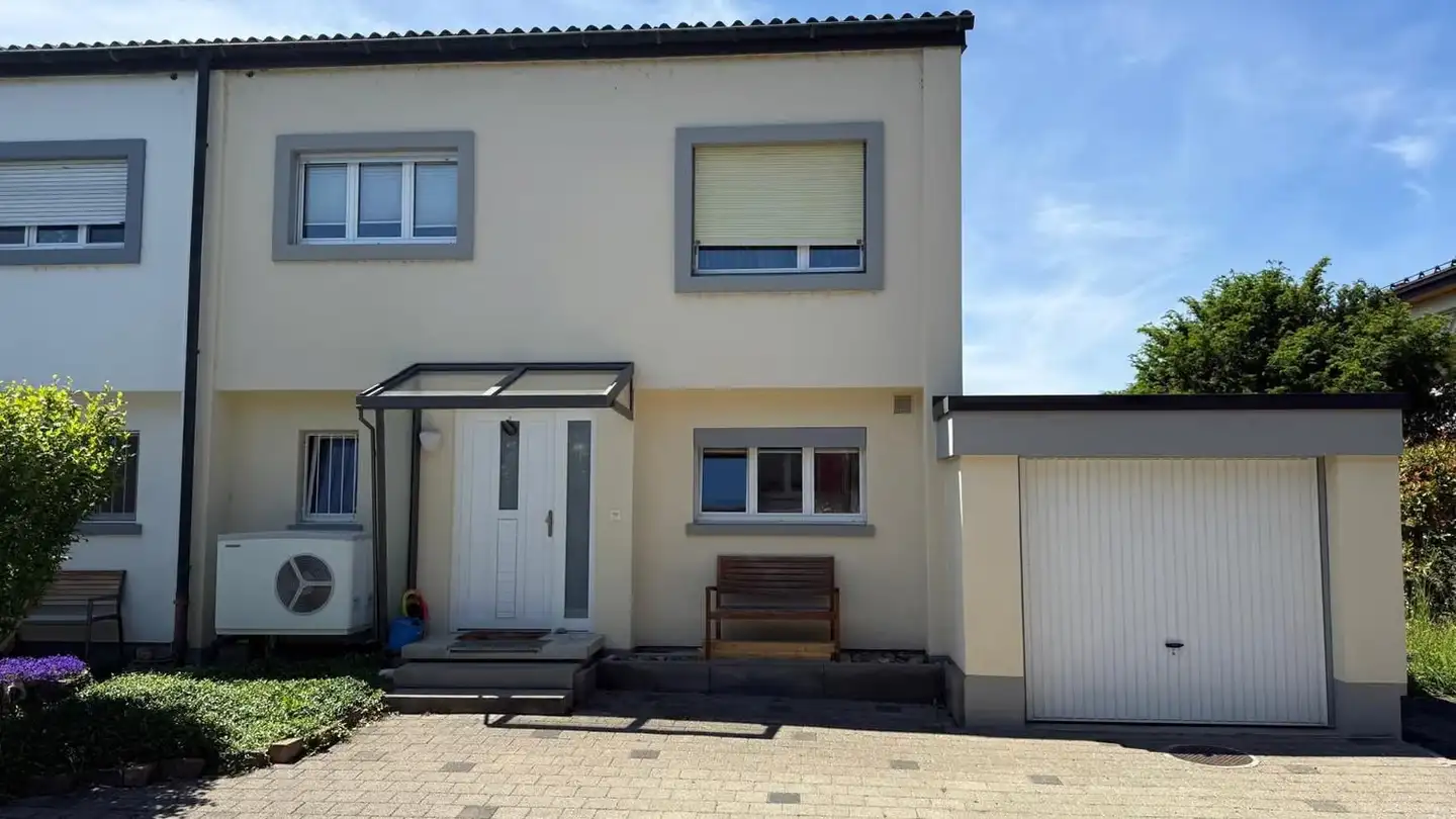 Casa bifamiliare in vendita - 4147 Aesch BL