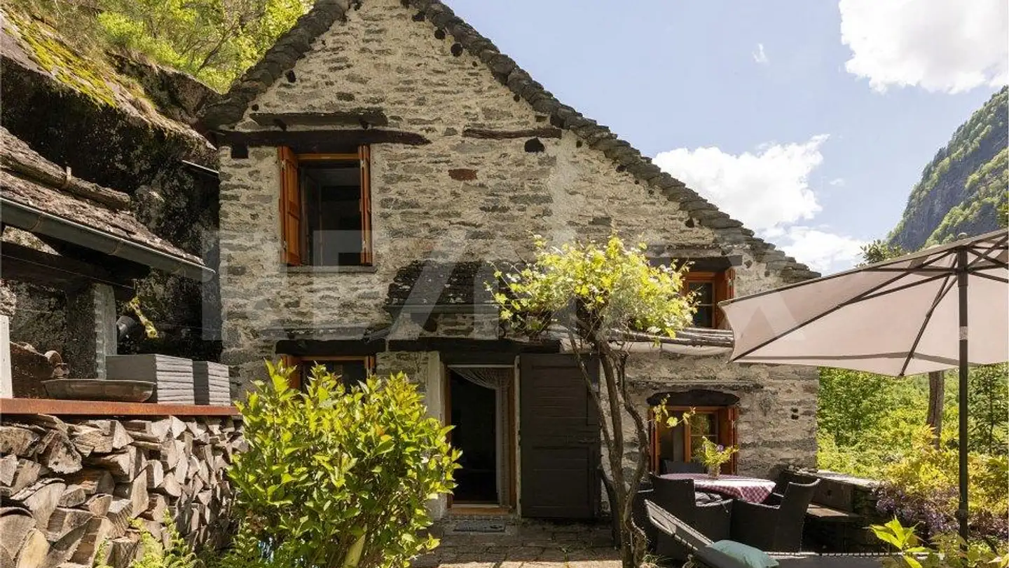 Casa singola in vendita - 6690 Cavergno