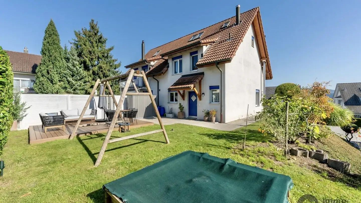 Single house for sale - Unterer Froburgweg, 4852 Rothrist