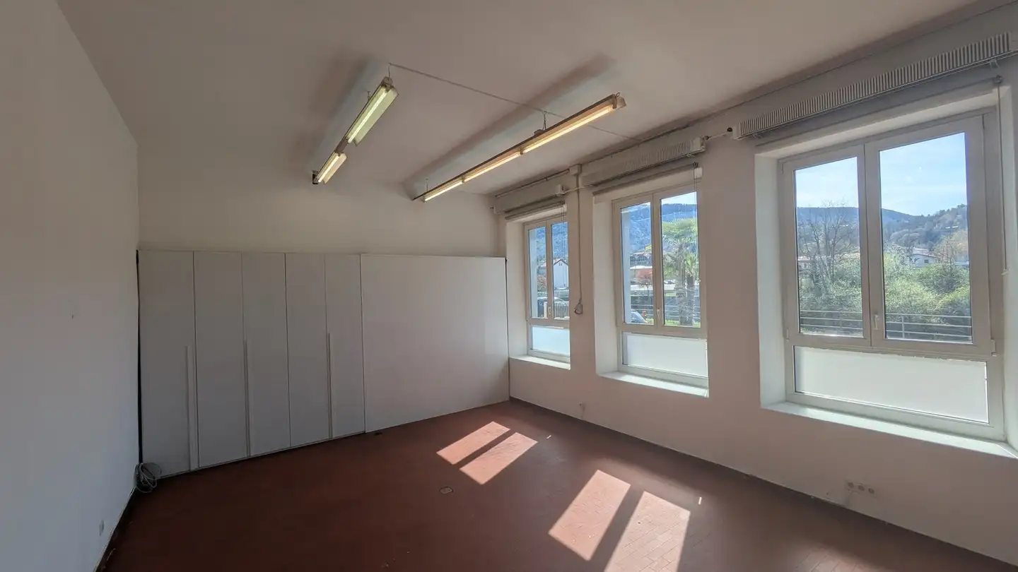 Commercial à louer - Lungo Tresa 30, 6988 Ponte Tresa - Photo 3