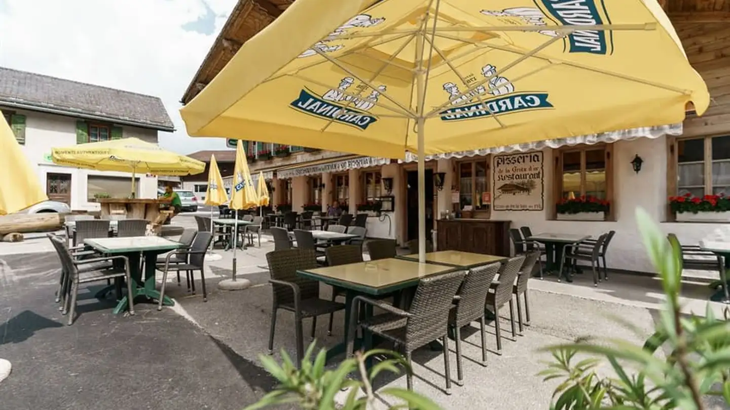 Residential building for sale - 1660 Château-d'Oex