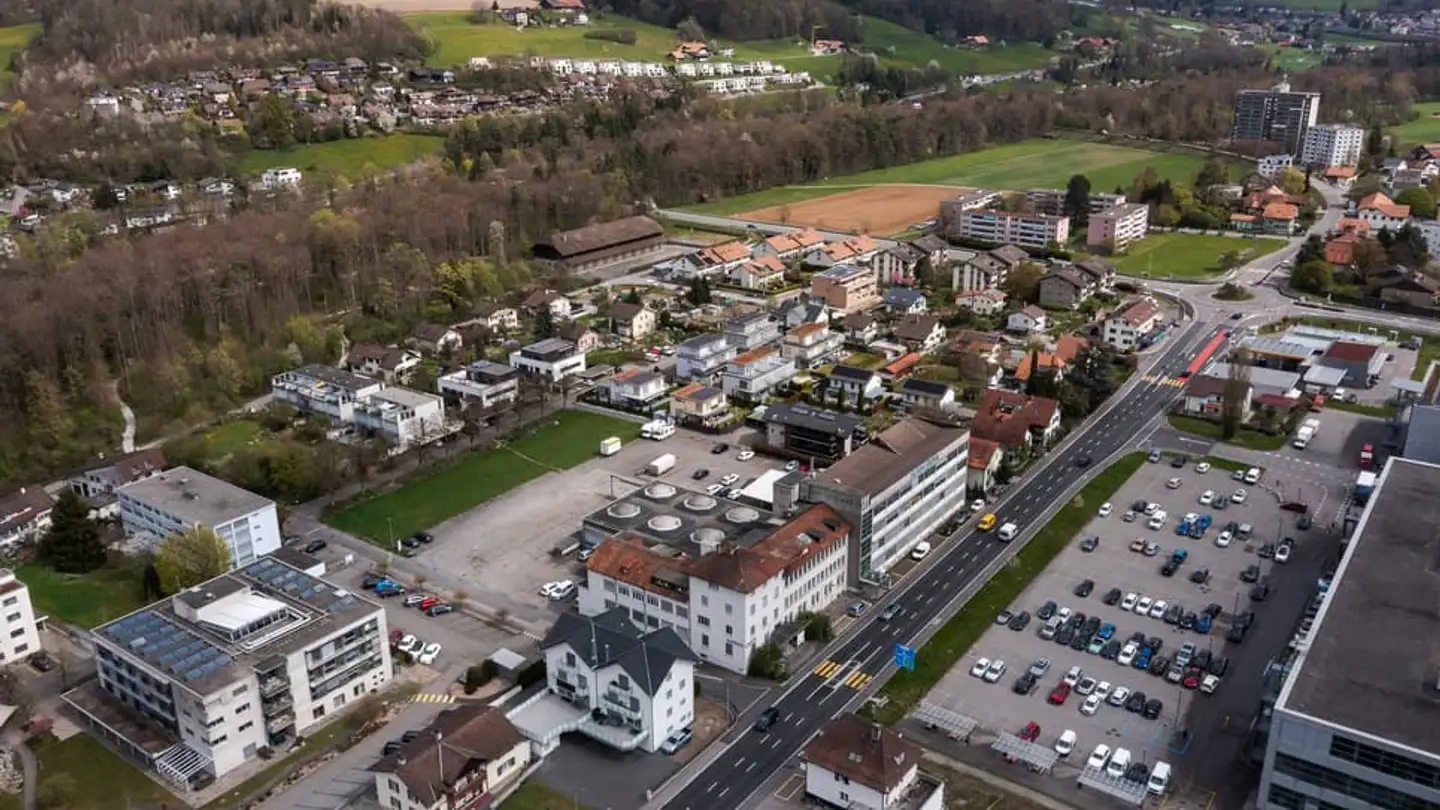 Gewerbe mieten - Bernstrasse 41, 3175 Flamatt