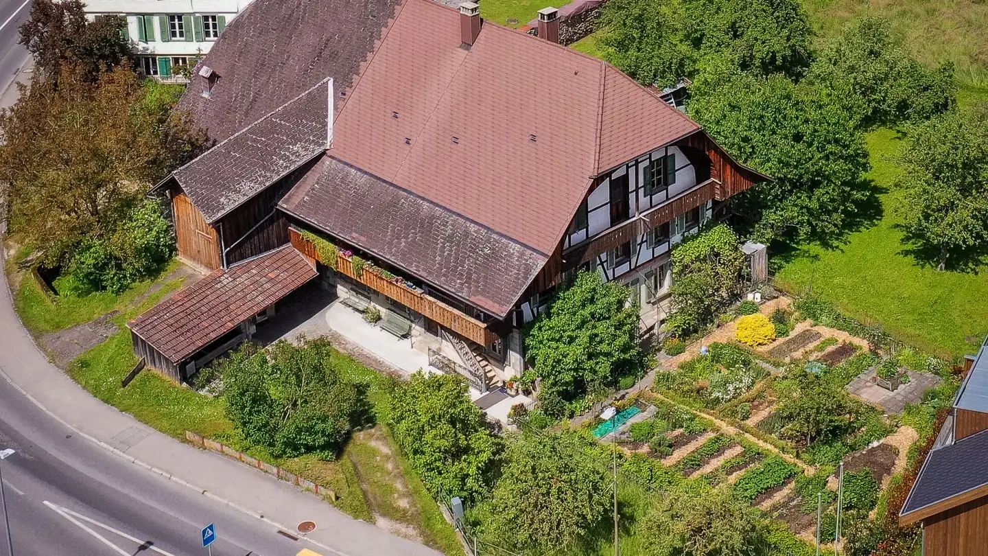 Farm for sale - Thunstrasse 7, 3532 Zäziwil
