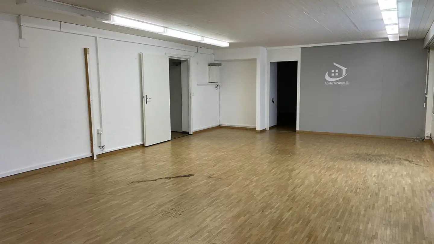 Commercial à louer - Mattackerstrasse 11, 8052 Zürich - Photo 3